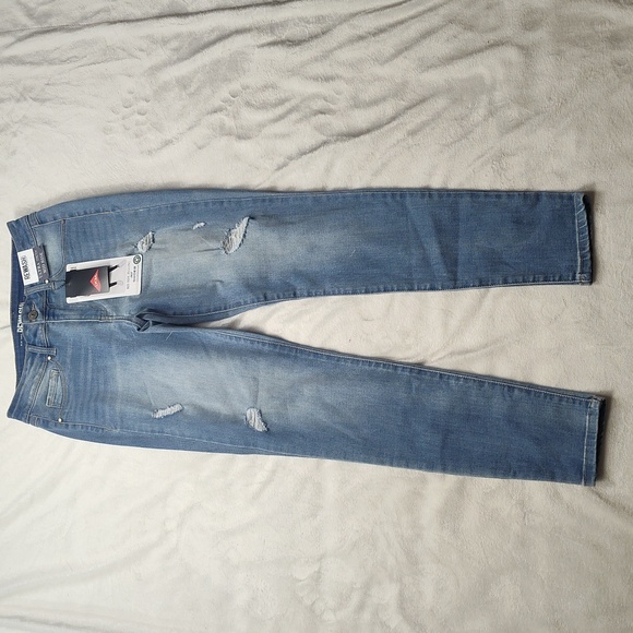 Rewash Denim - ✨NWT✨ Rewash Mid Rise Jeggins✨. Size 3